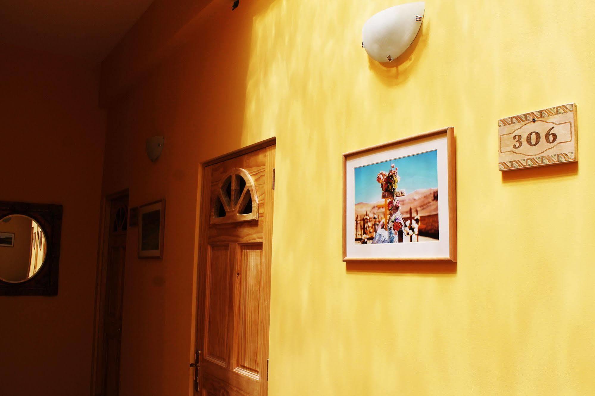 Ayelen Express Hotell Calama Exteriör bild